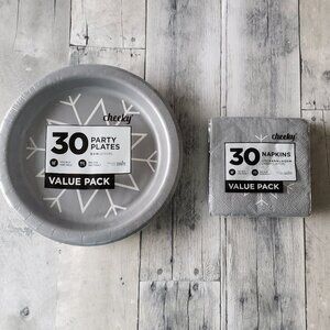 NWT - Sliver and White Snowflake Set of 30 Paper Plates and Paper Napkins